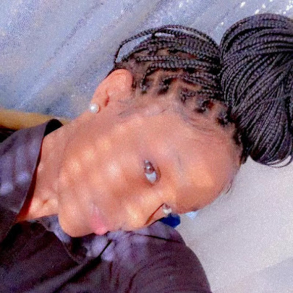 Meet your Posher, Treva - Picture 1 of 1